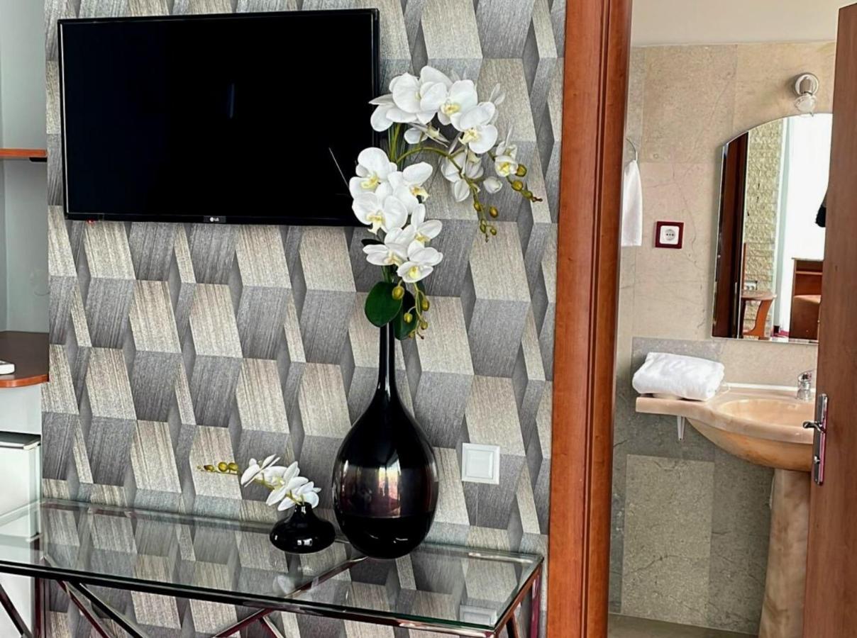 Hotel Sungarden Salin Турда Экстерьер фото
